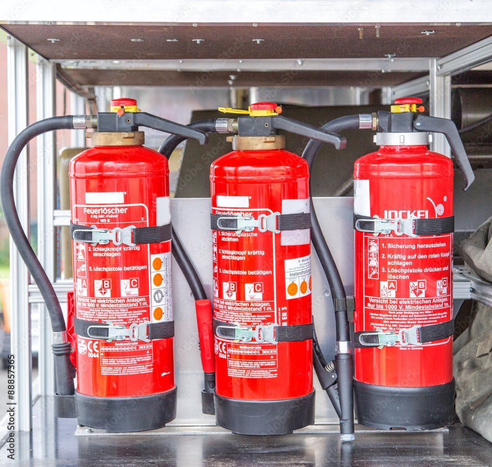 3 Feuerlöscher