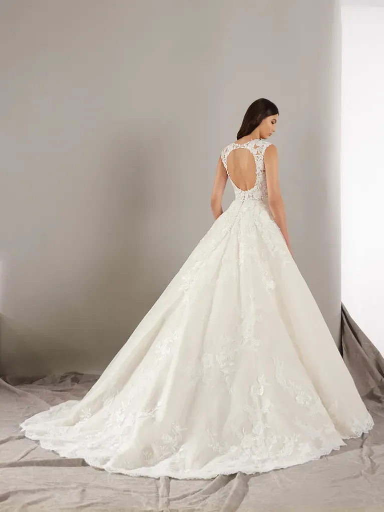ABITO DA SPOSA ROMANTICO