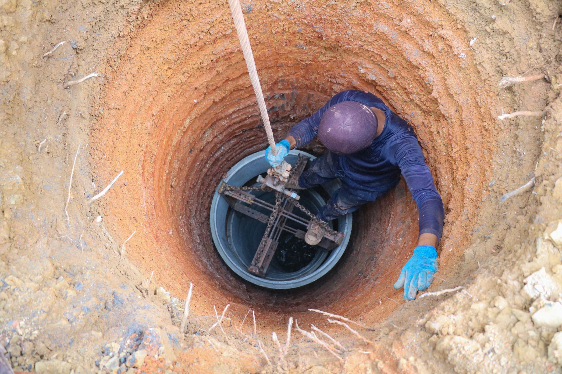 Man Inside the Hole