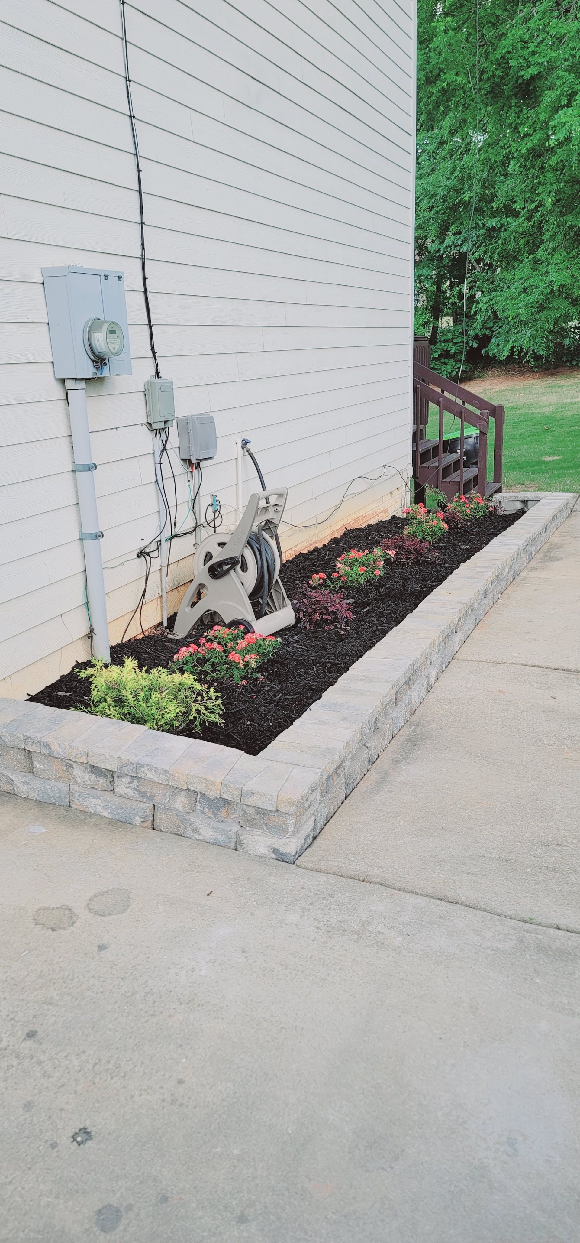 Garden Bed & Flowers Garden Bed & Flowers