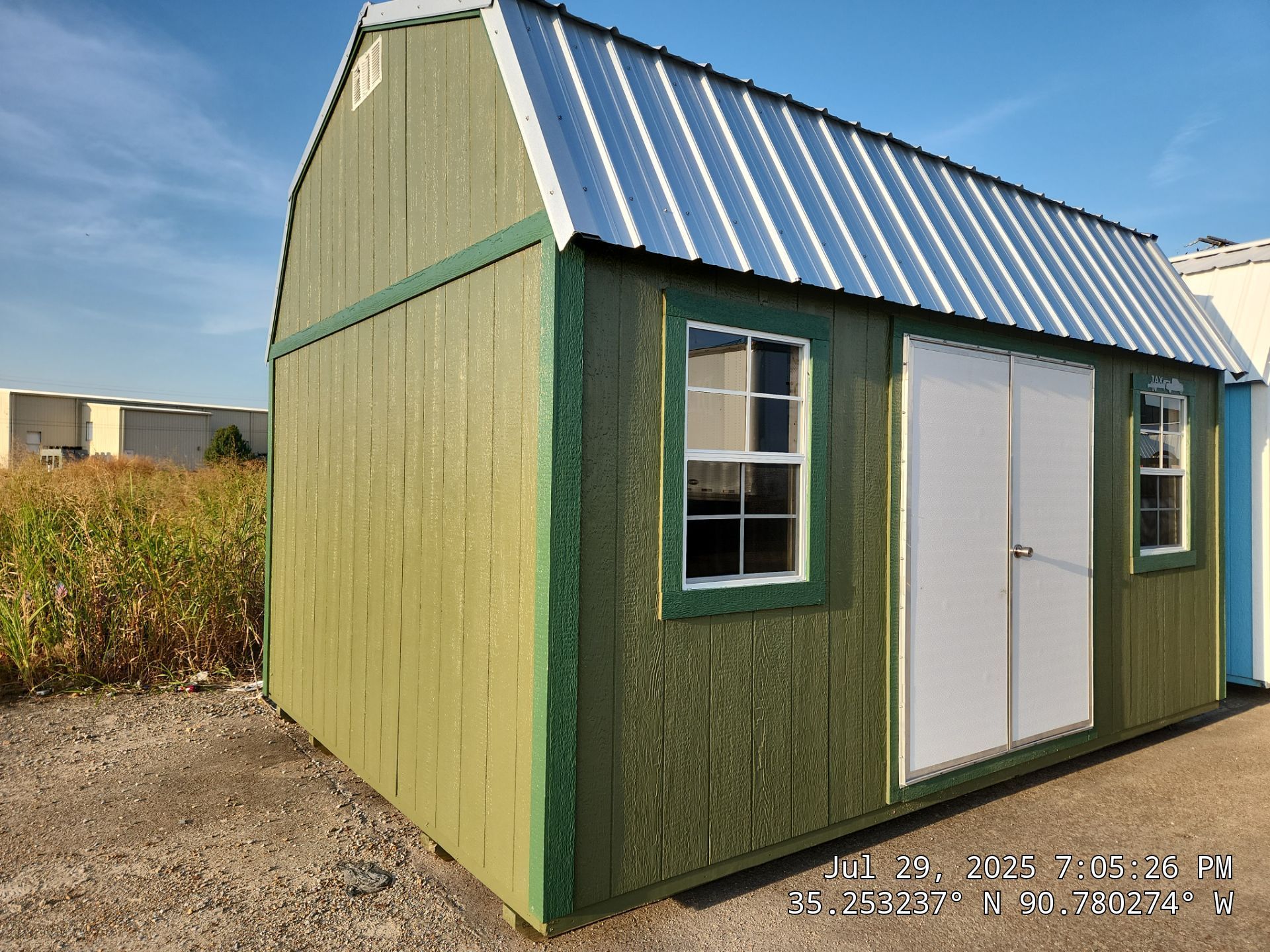 green side lofted barn