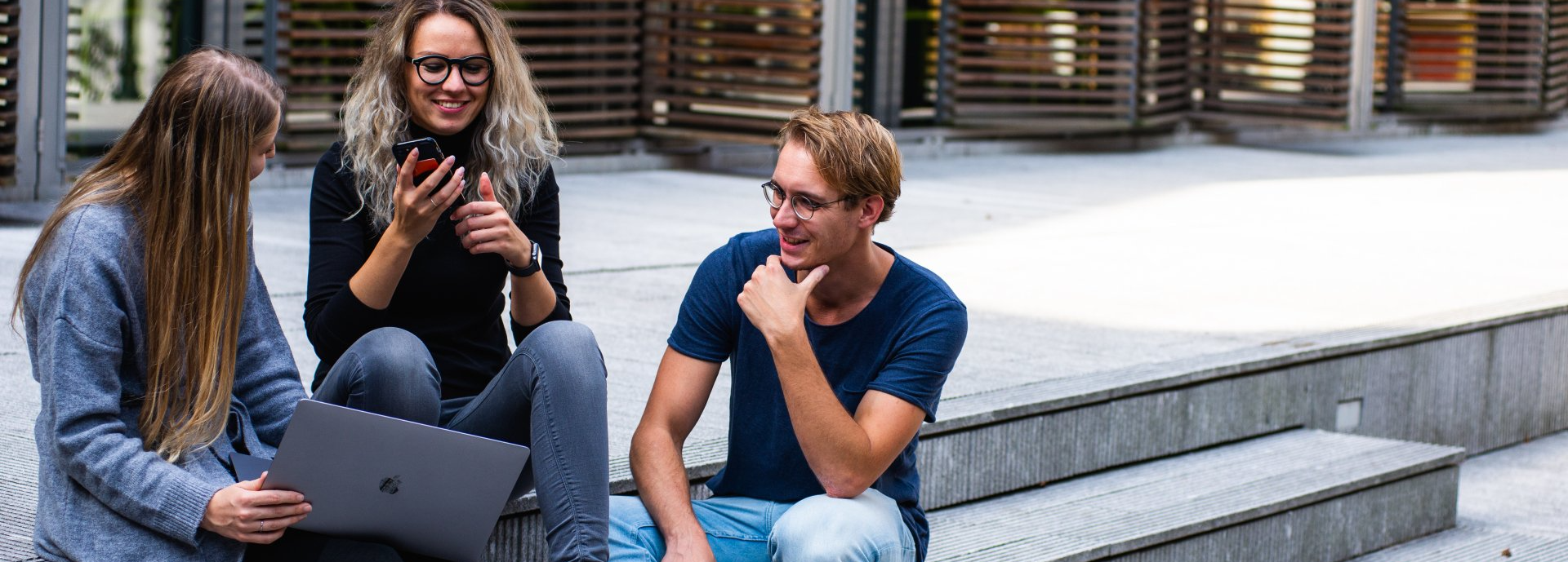 O Team Building contribui para a criação da cultura da equipe. O Team Building é capaz de tornar seus colaboradores mais engajados