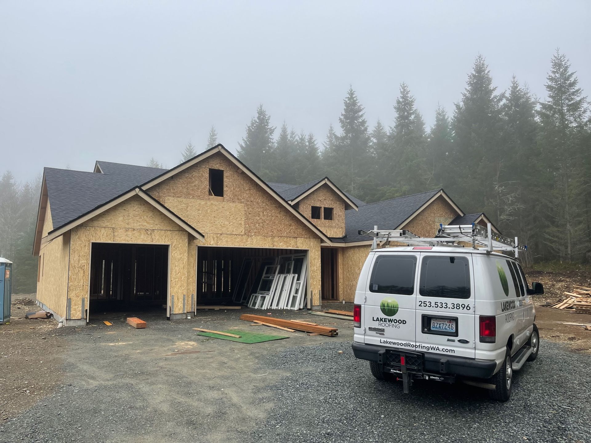 lakewood roofing and restoration experts