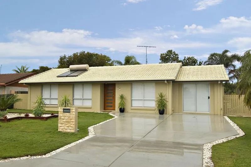 A House with A White Roof and A Concrete Driveway — MJ Render in Buderim, QLD
