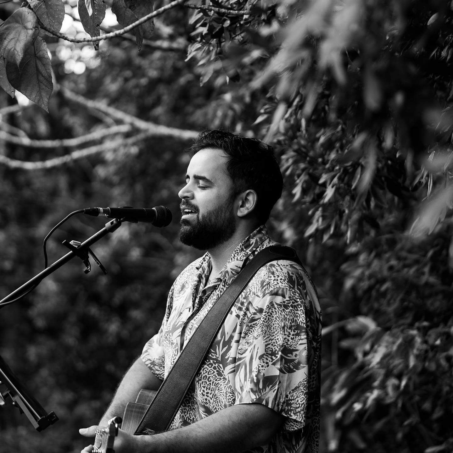 Acoustic Artist/DJ Combo Brisbane Book Now