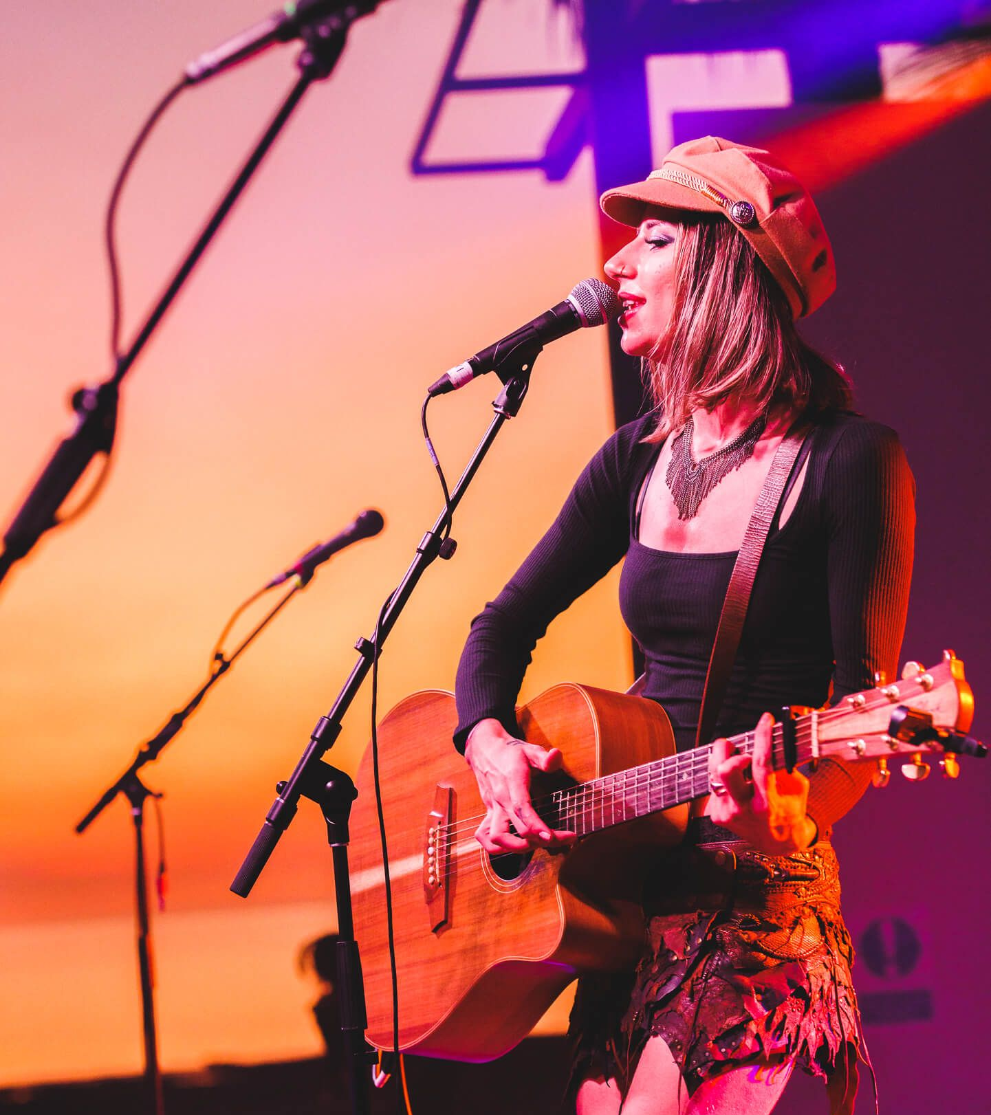 bella acoustic solo perth