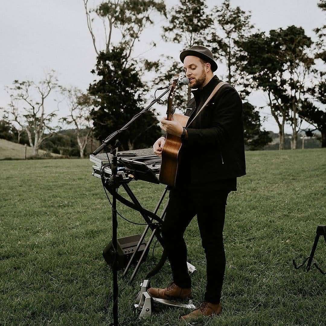 acoustic musicians/dj tasmania