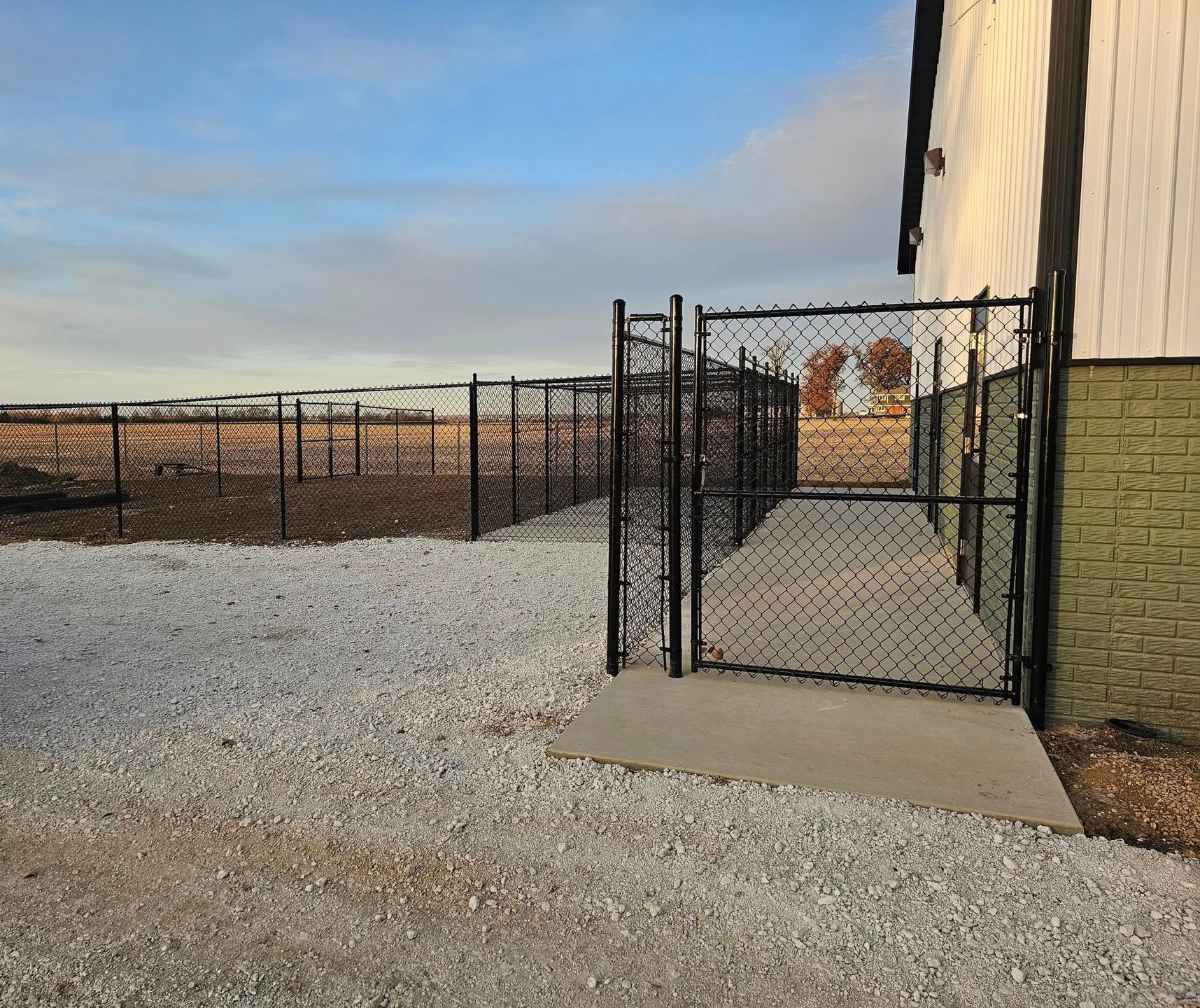 commercial fence installation in peoria il