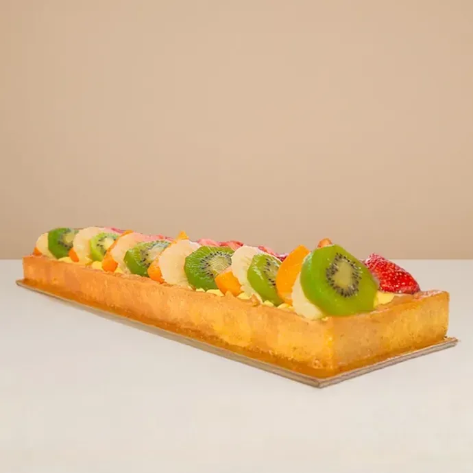 fresh fruit cake log