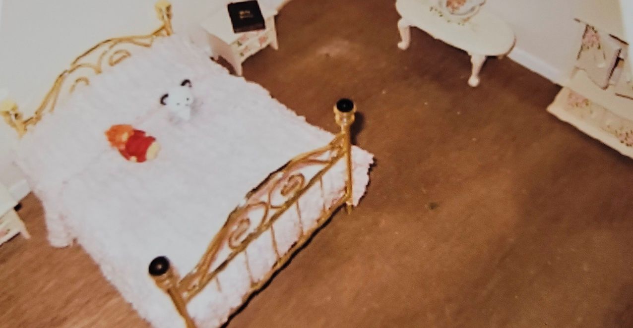 Pink bedroom in King farm house model