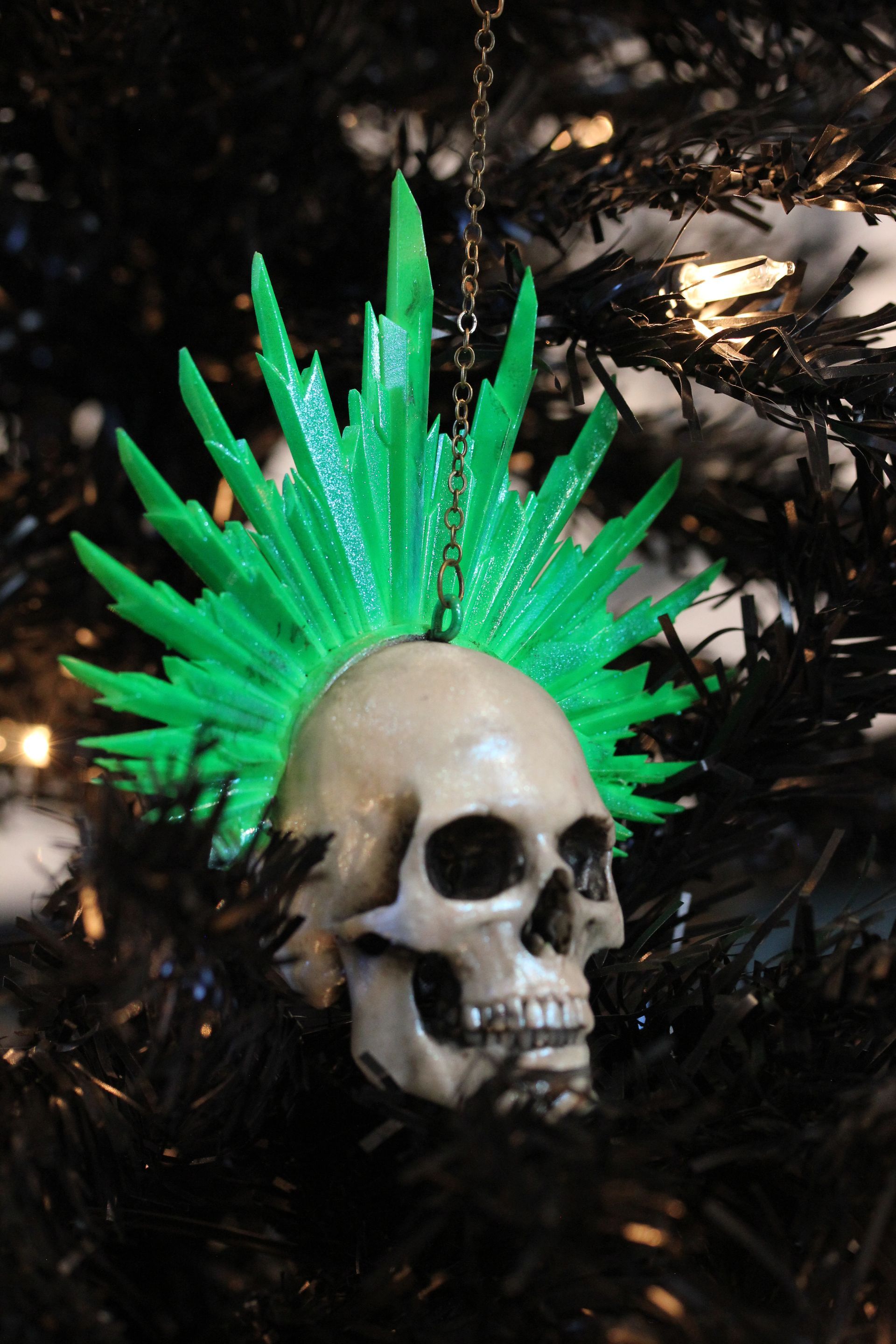 Skull With Rays:  White Skull w/ Green Rays