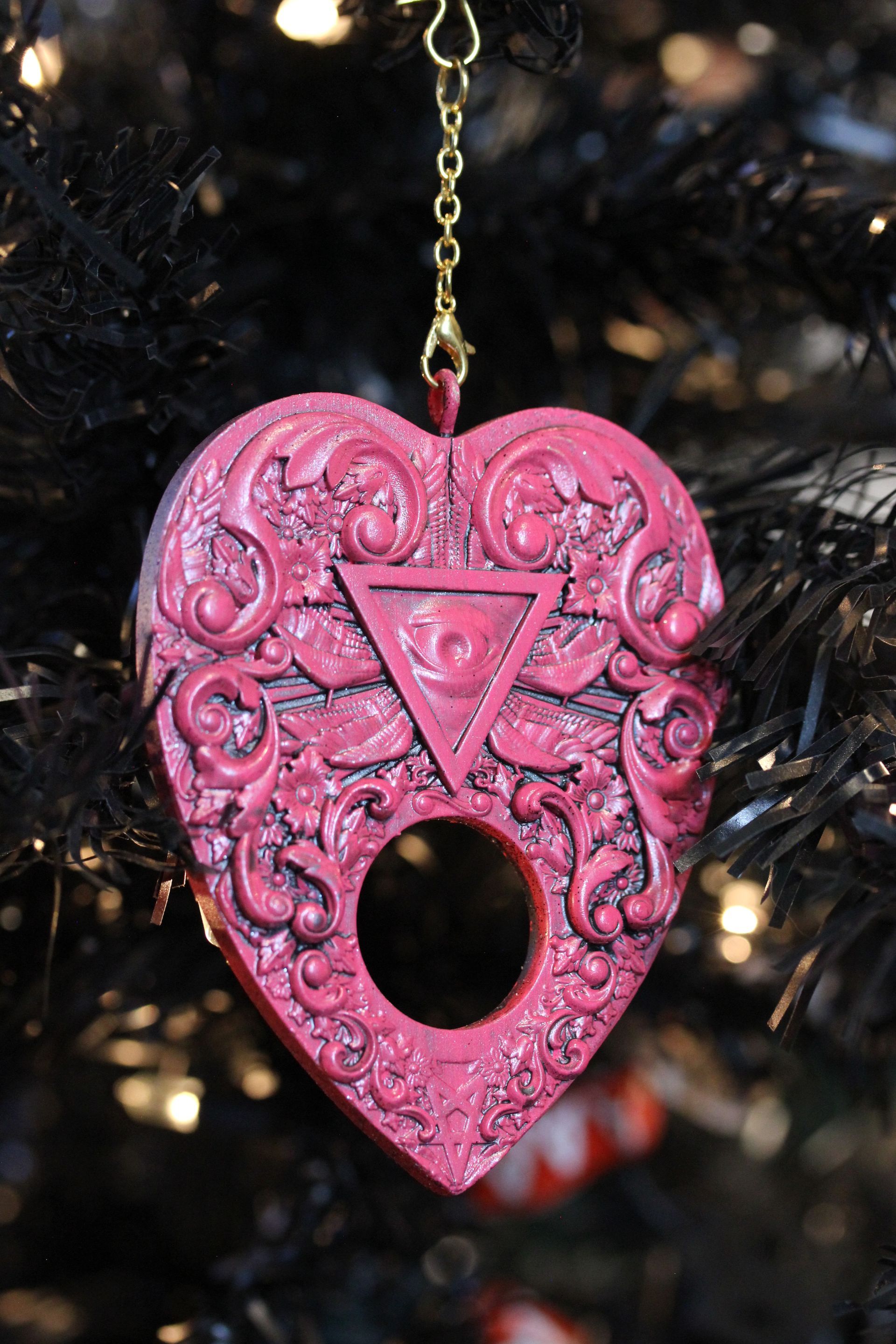 Planchette: BubbleGum Pink Antique