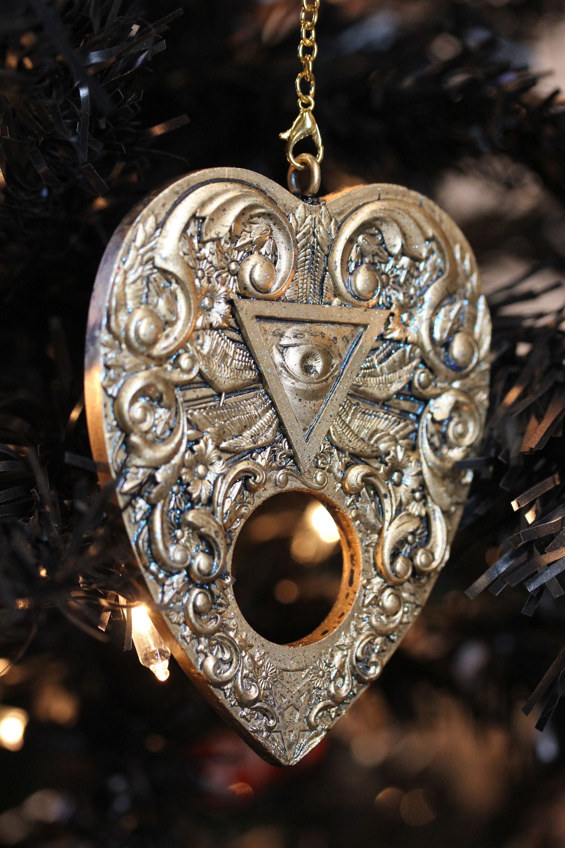 Planchette: Gold Antique