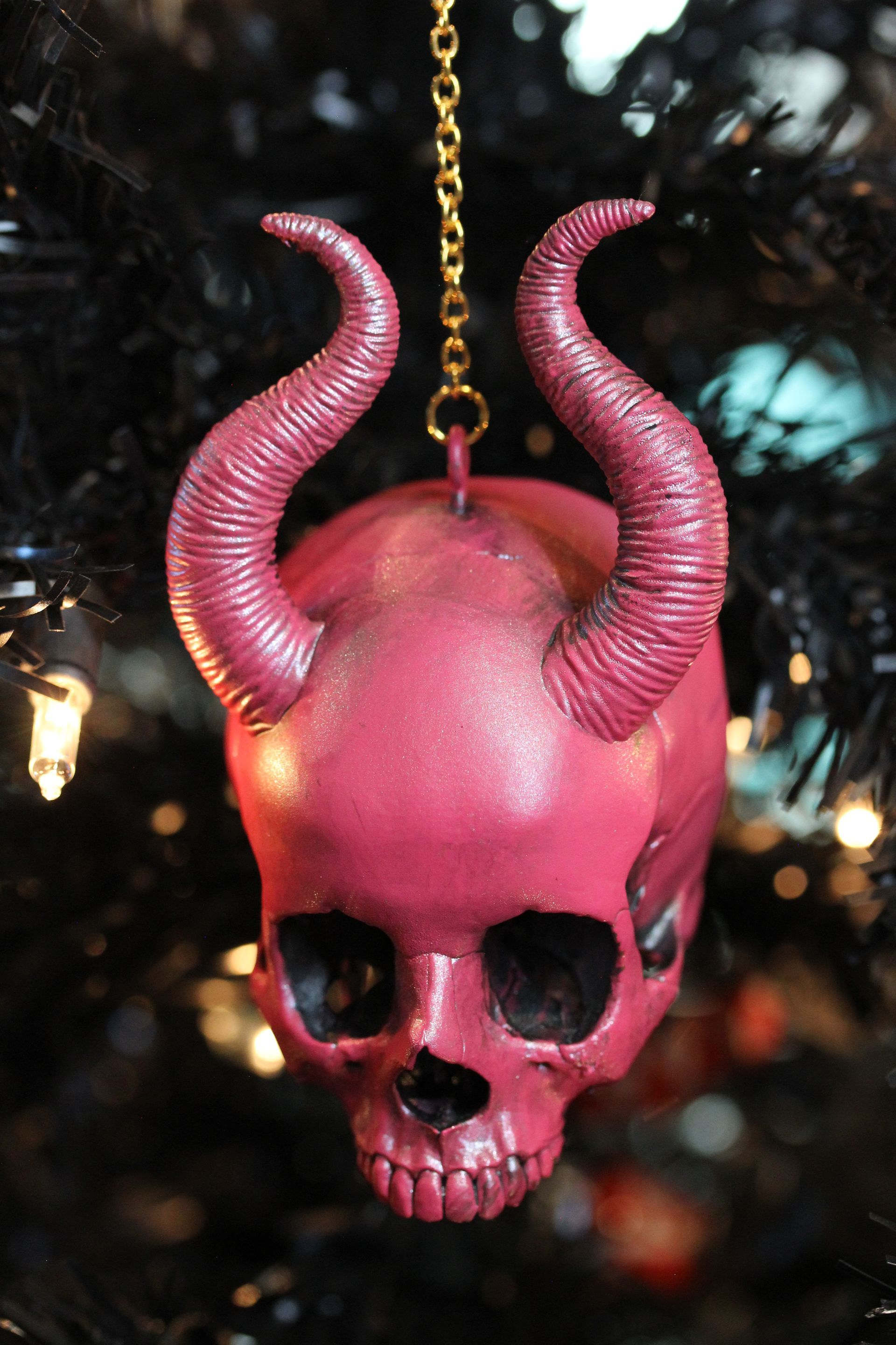 Baby Skull With Horns: BubbleGum Antique