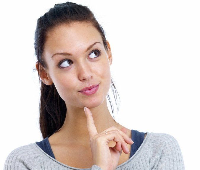 Ragazza incuriosita