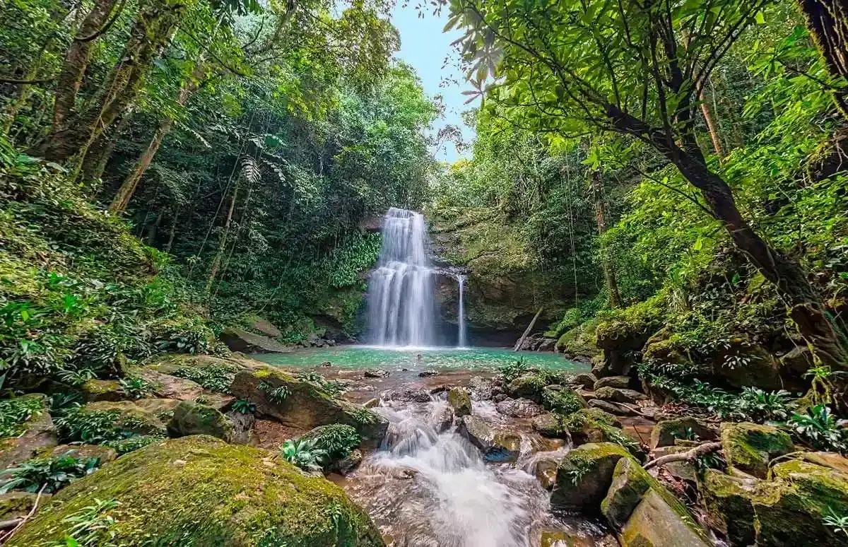 Waterfall in a natural setting, a plan to combine business travel and relaxation near hotels in Florencia Caquetá