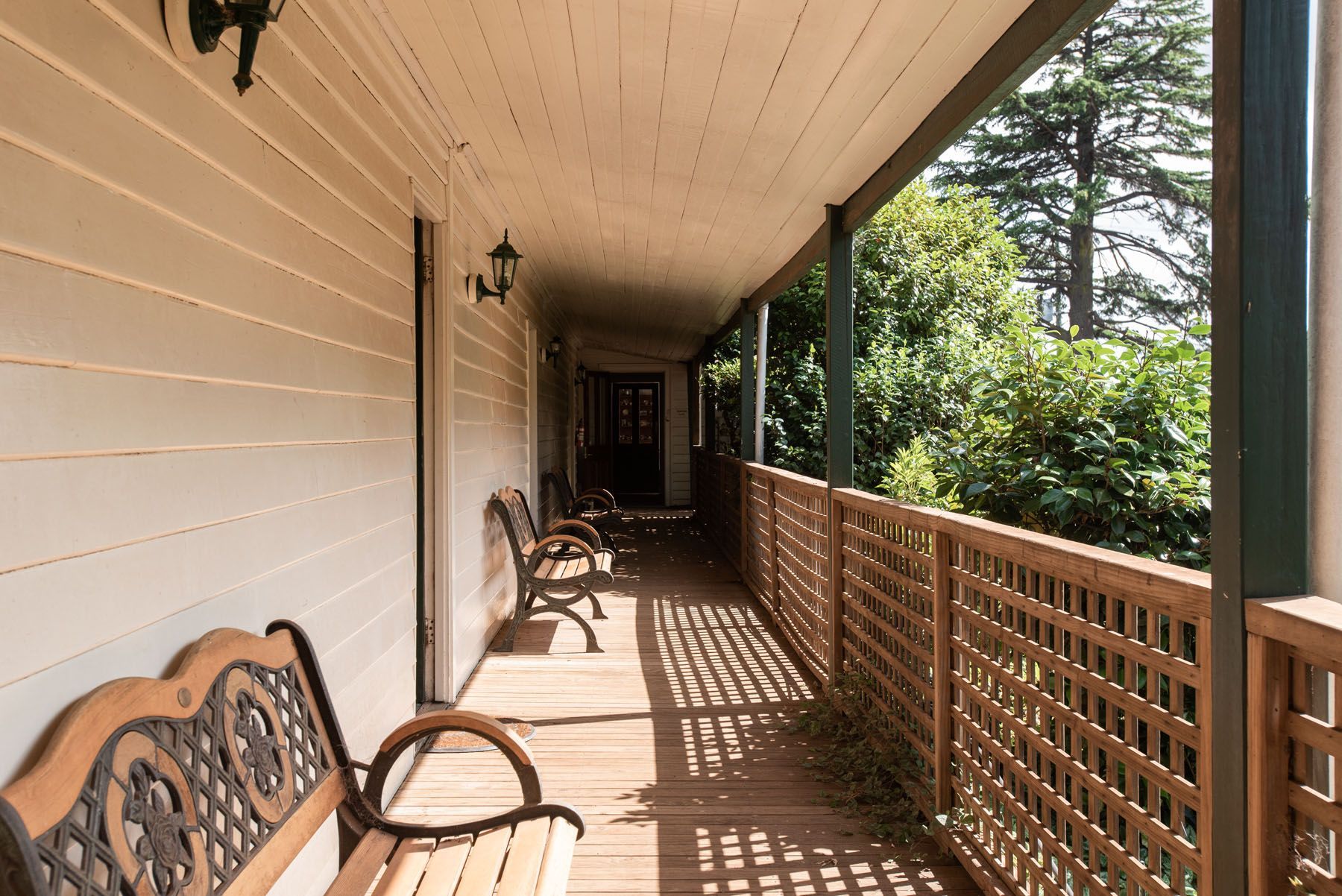 the sunny porch area at the fitzpatricks inn
