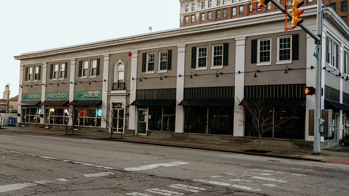 Commercial building for lease in Huntington WV near Marshall University