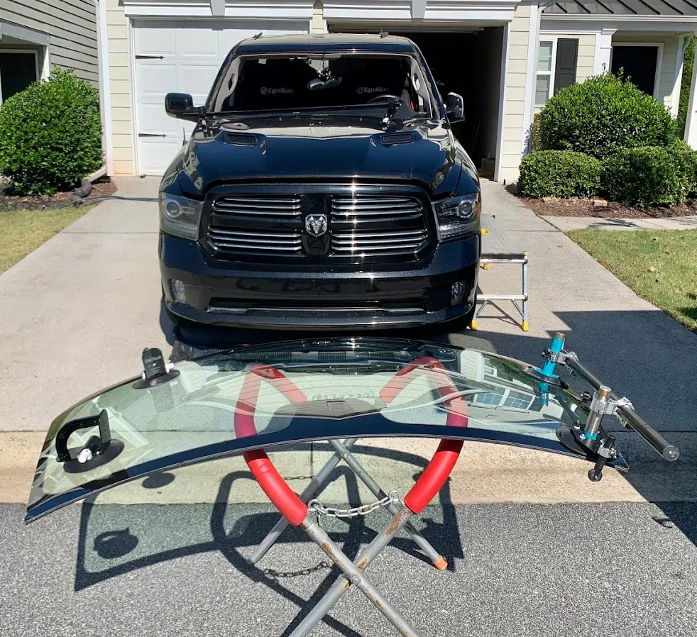 Mobile windshield replacement in Marietta, GA