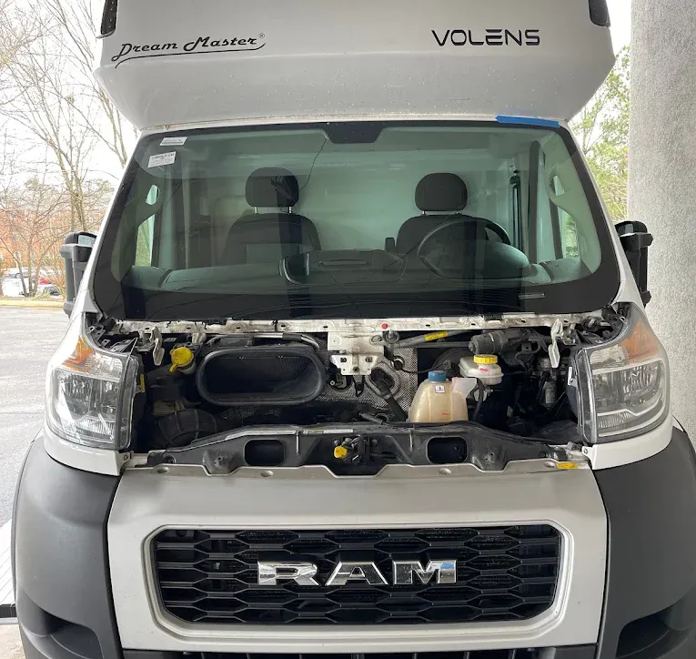 Fleet vehicle windshield replacement in East Cobb, GA Fleet vehicle windshield replacement in East Cobb, GA