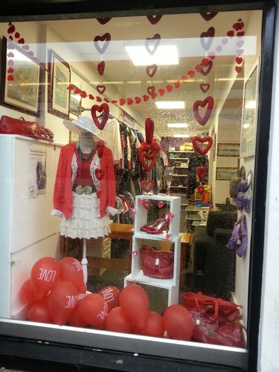 The Ultimate Valentine’s Day Window Display Ideas For Your Retail Business