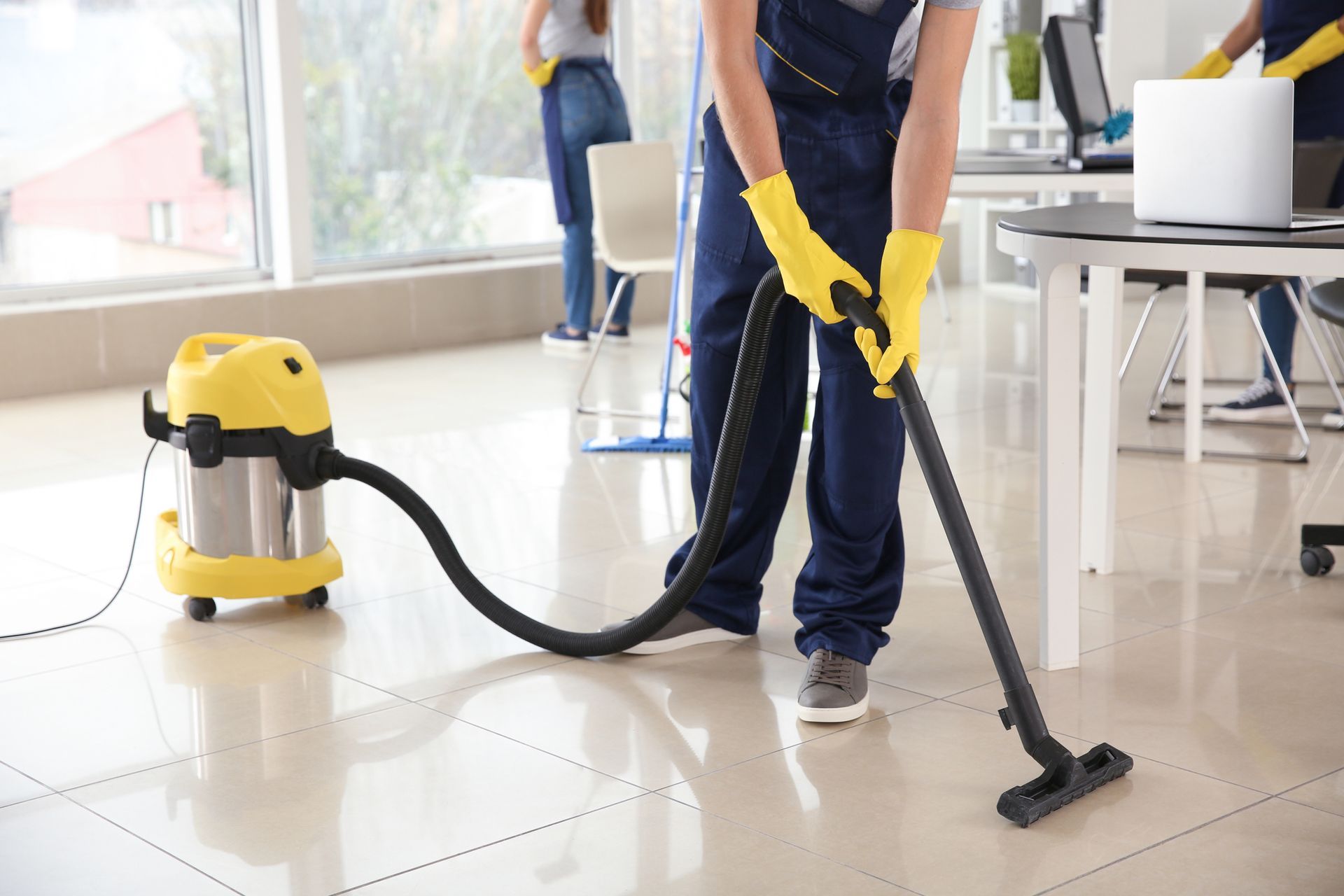 Office Cleaning — Southeast Calgary, AB — Delwen Cleaning