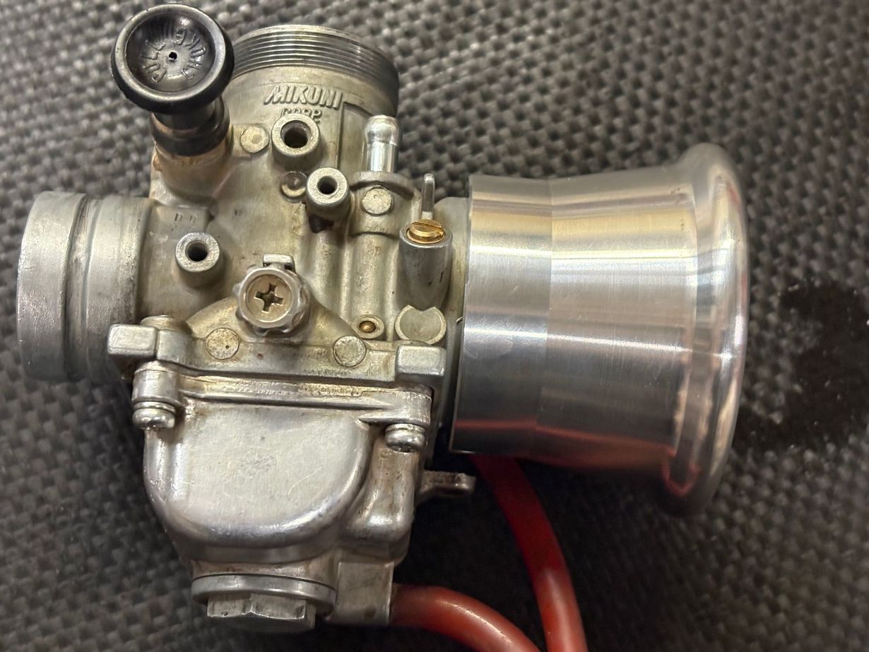 PlazCutz Racing Products are specialist supermoto, supermini and pit bike track racing components carb throttle body bell mouth trumpet
