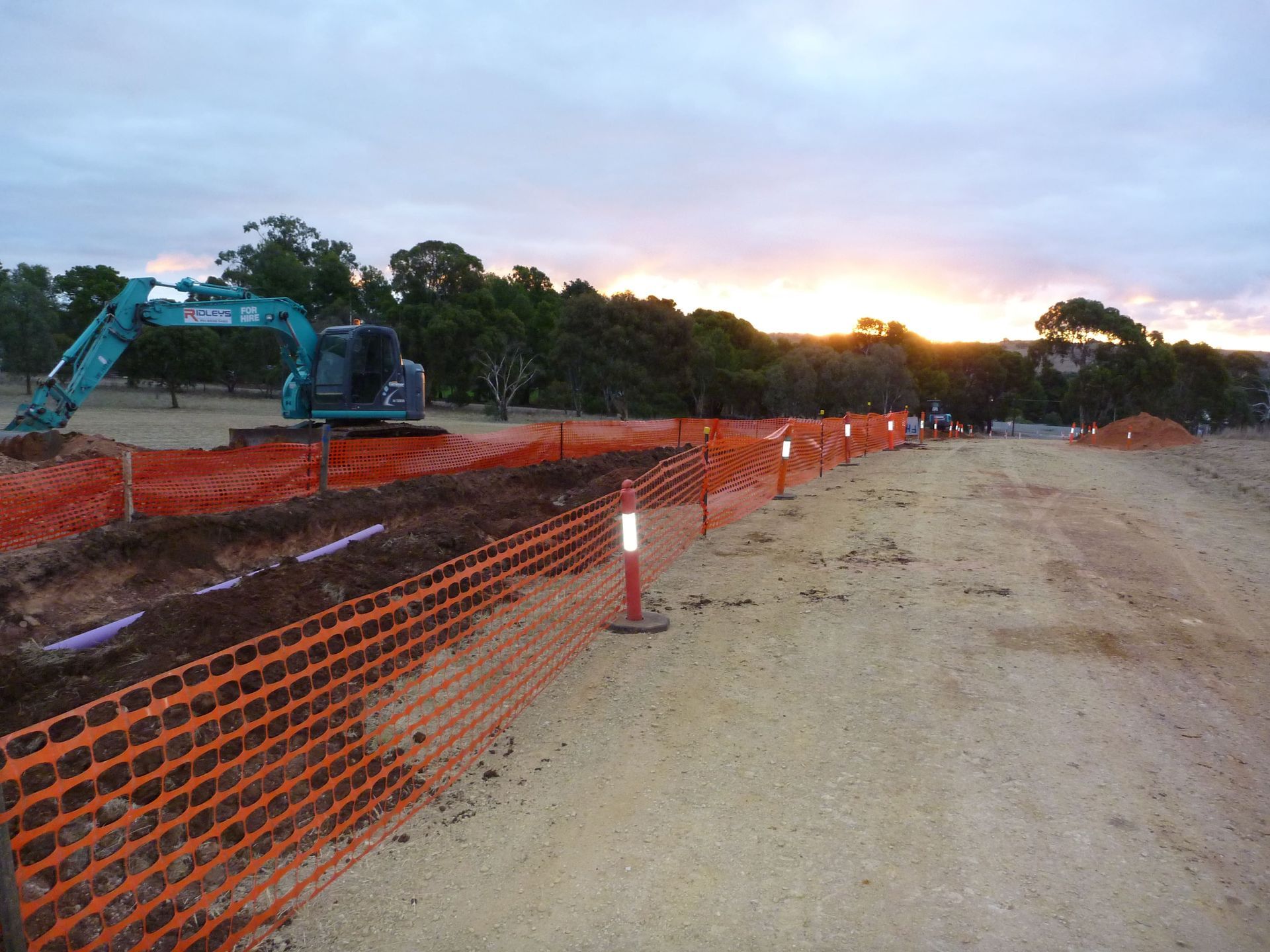 A construction site with a kobelco excavator in the background | Murray Bridge, SA | Ridleys SA