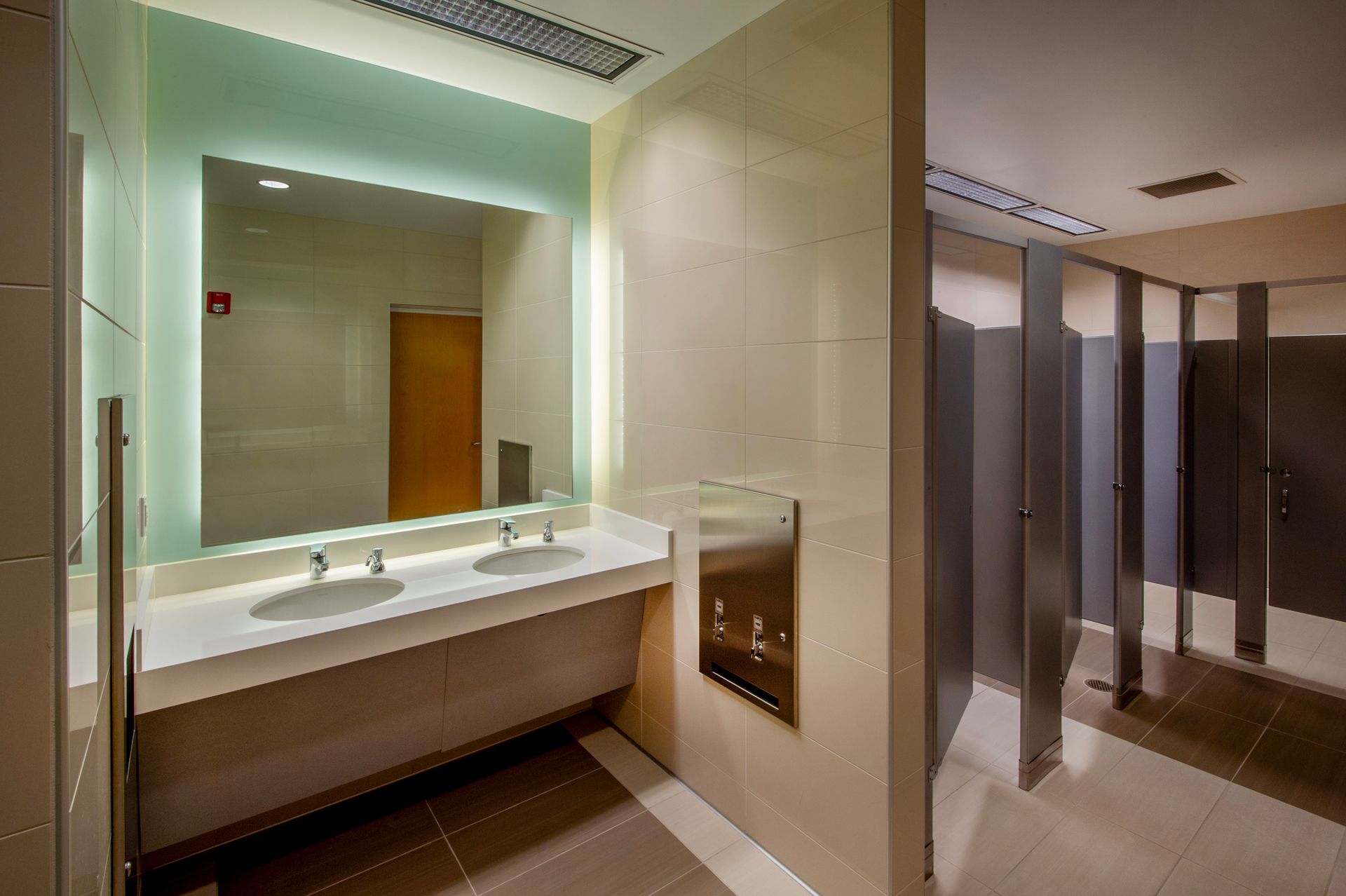 Upscale ladies room | Ridleys SA | Murray Bridge SA