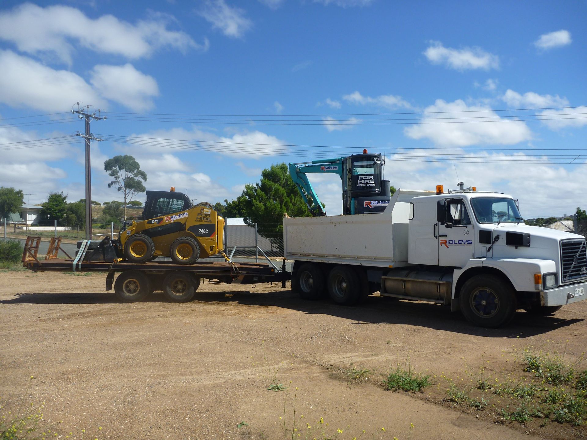 A white truck with the word clevis on the side | Murray Bridge, SA | Ridleys SA