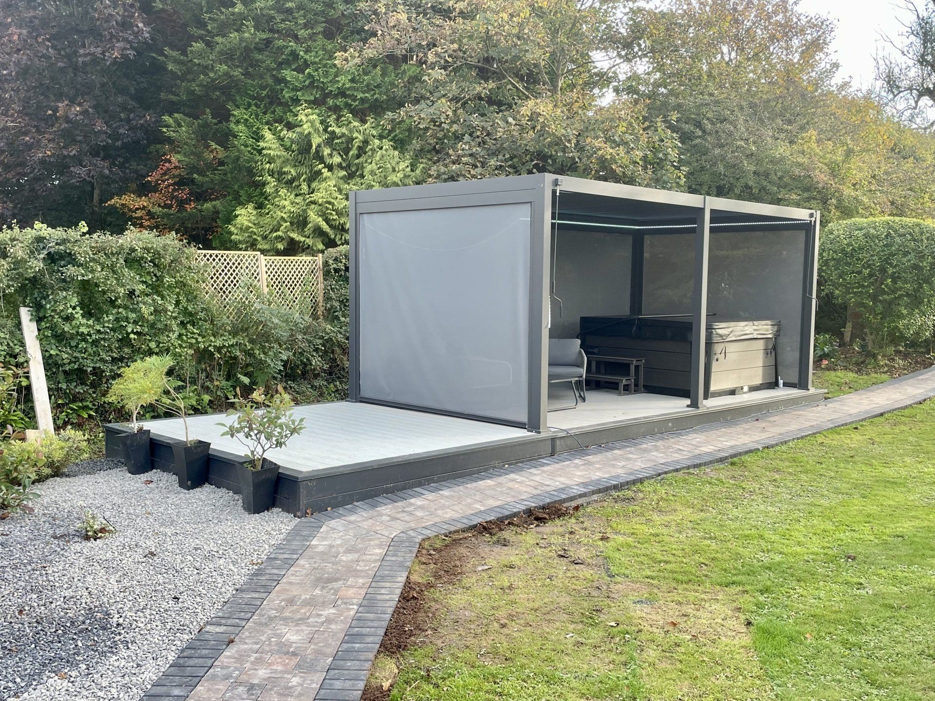 pergola installer