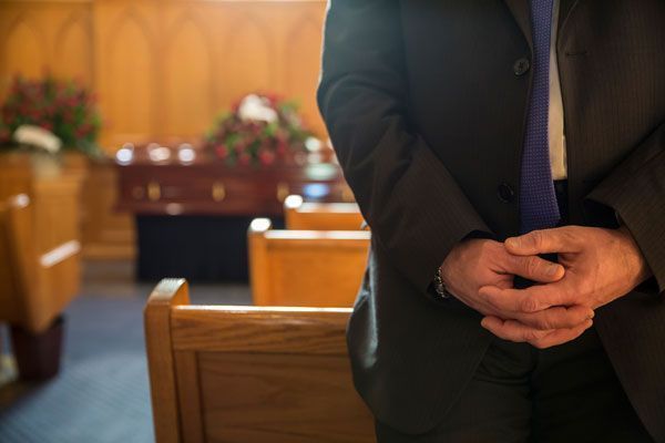 Consejos para vestir en un funeral