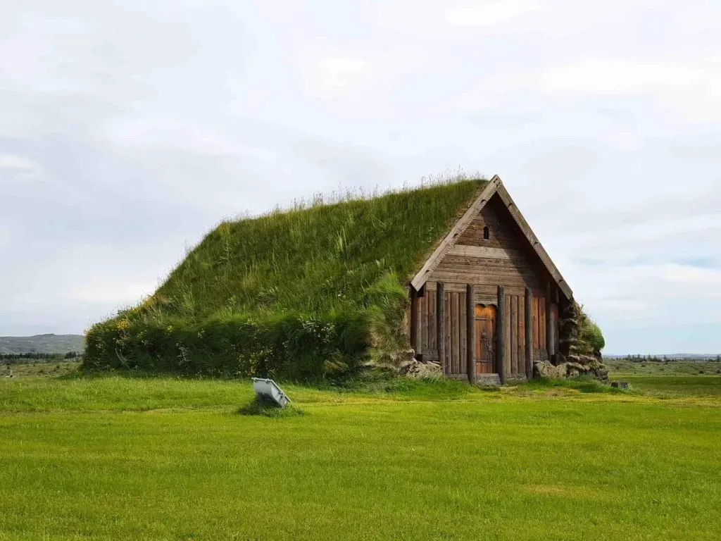 Turf hourse with green gras roof