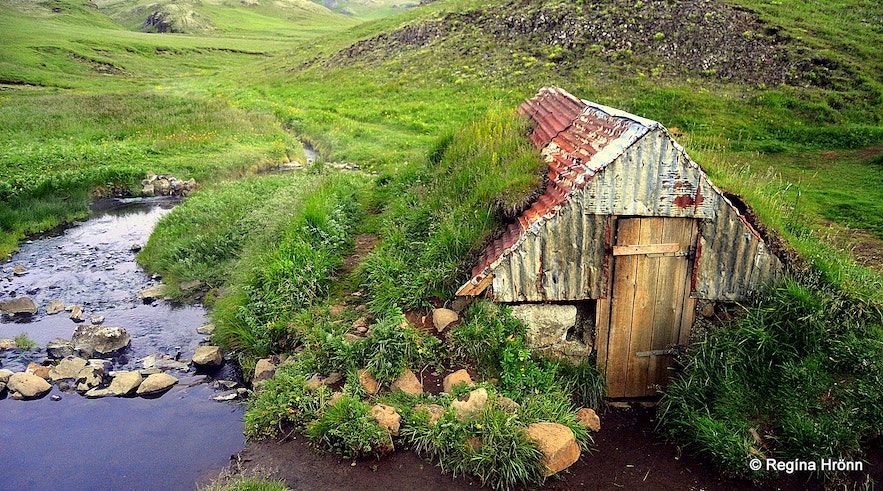 Marteinslaug hot spring