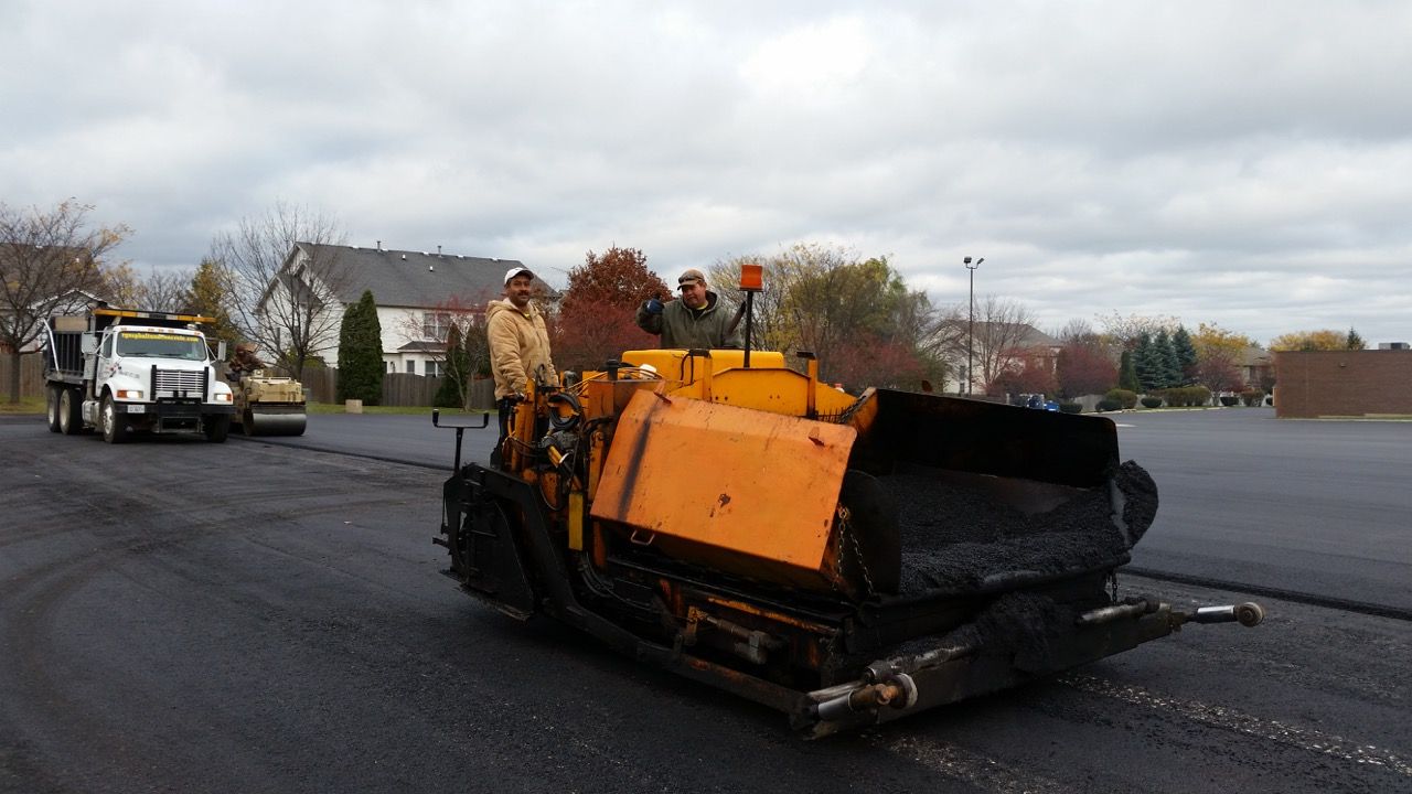 Asphalt Paver Running | Elgin, IL | RG Asphalt & Concrete LLC