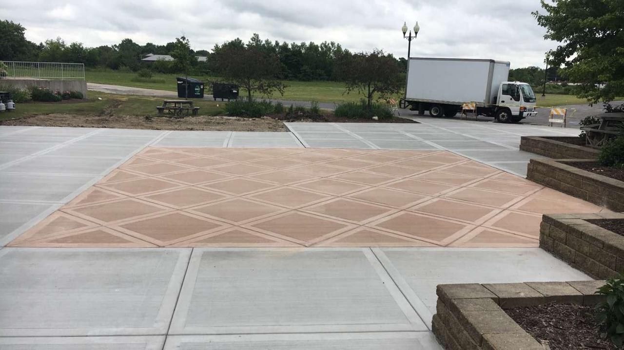 Clean Concrete Flooring | Elgin, IL | RG Asphalt & Concrete LLC