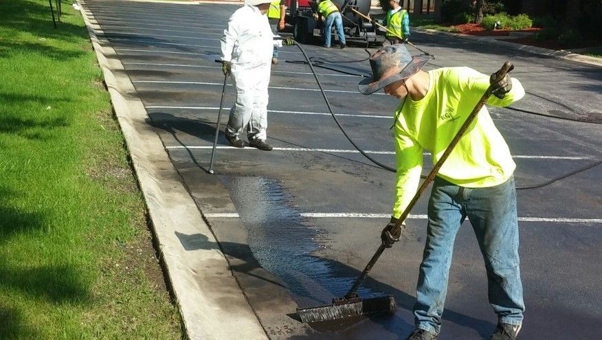 Parking Lot Cleaning | Elgin, IL | RG Asphalt & Concrete LLC