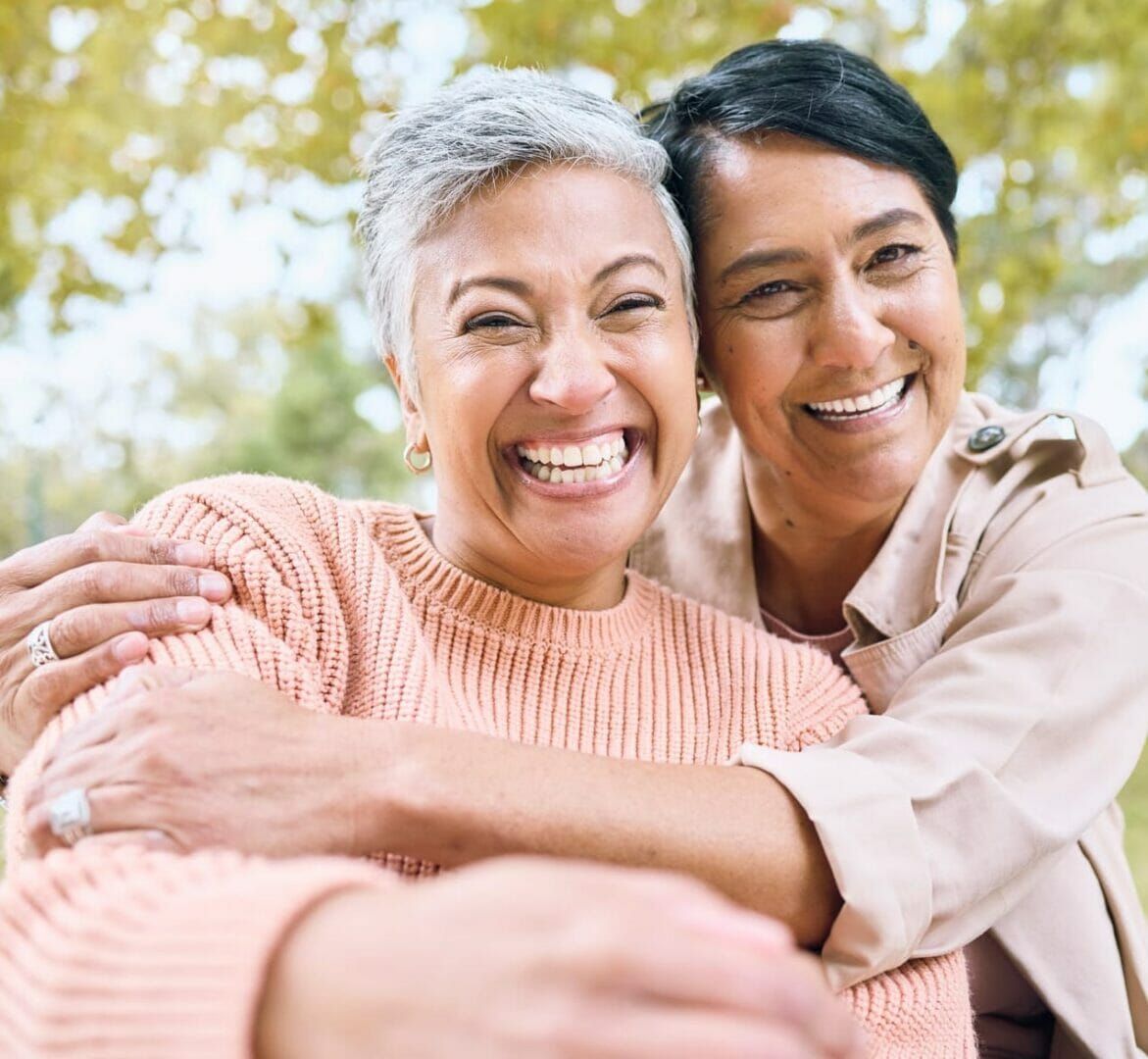 mother daughter mother daughter selfie social media content tips for reverse mortgage