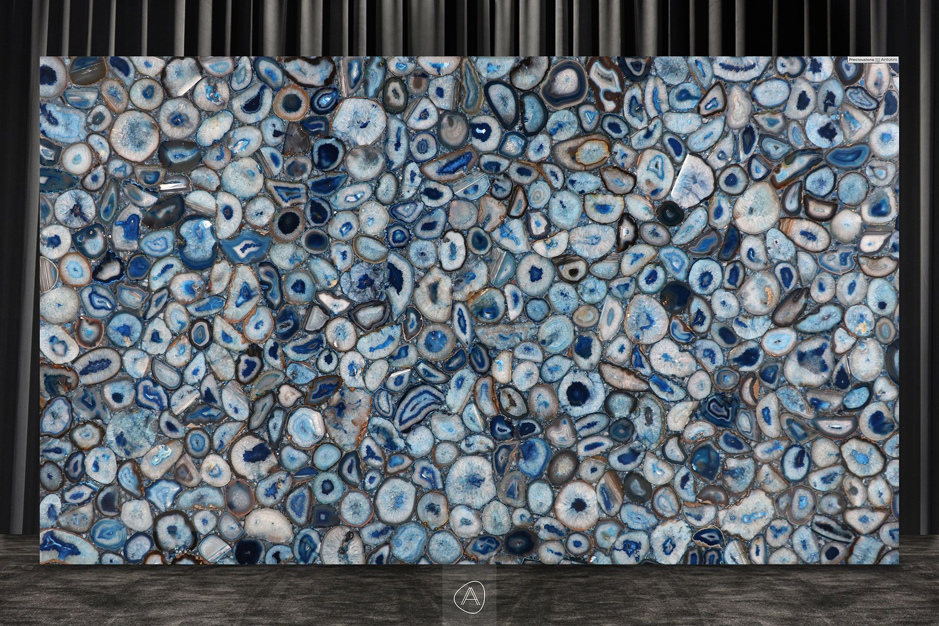 Blue Agate Giant