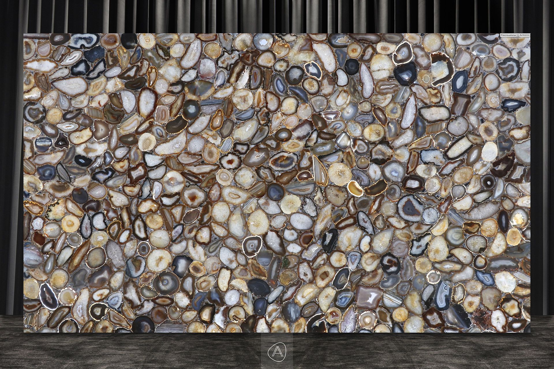 Brown Agate Giant