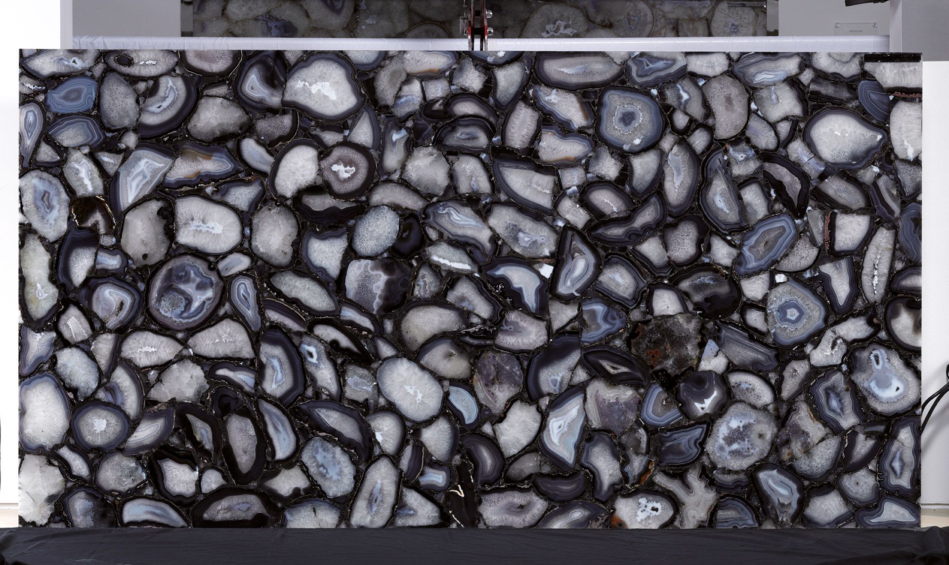 Crystal Agate Black