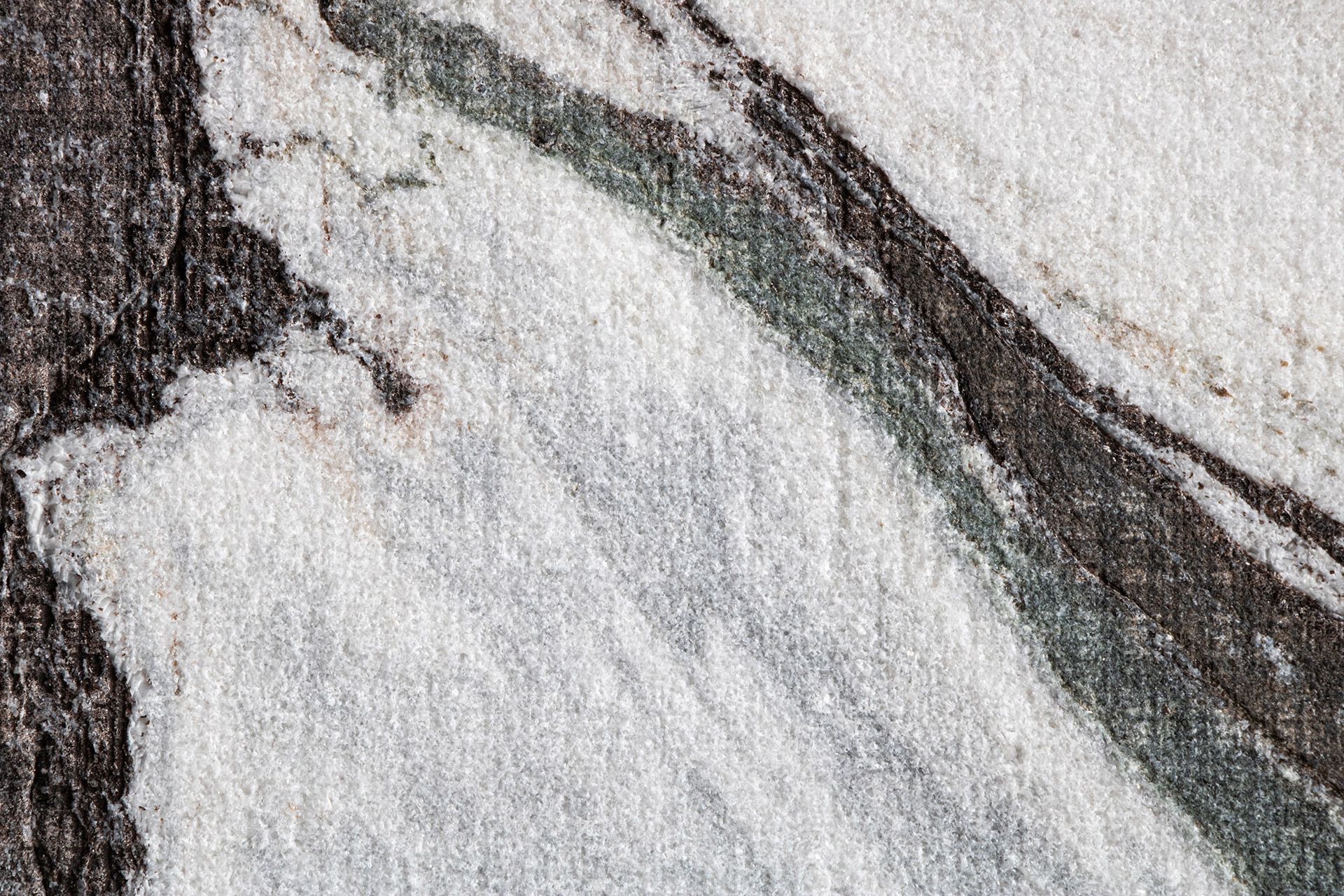 Dalmata Linen Finish