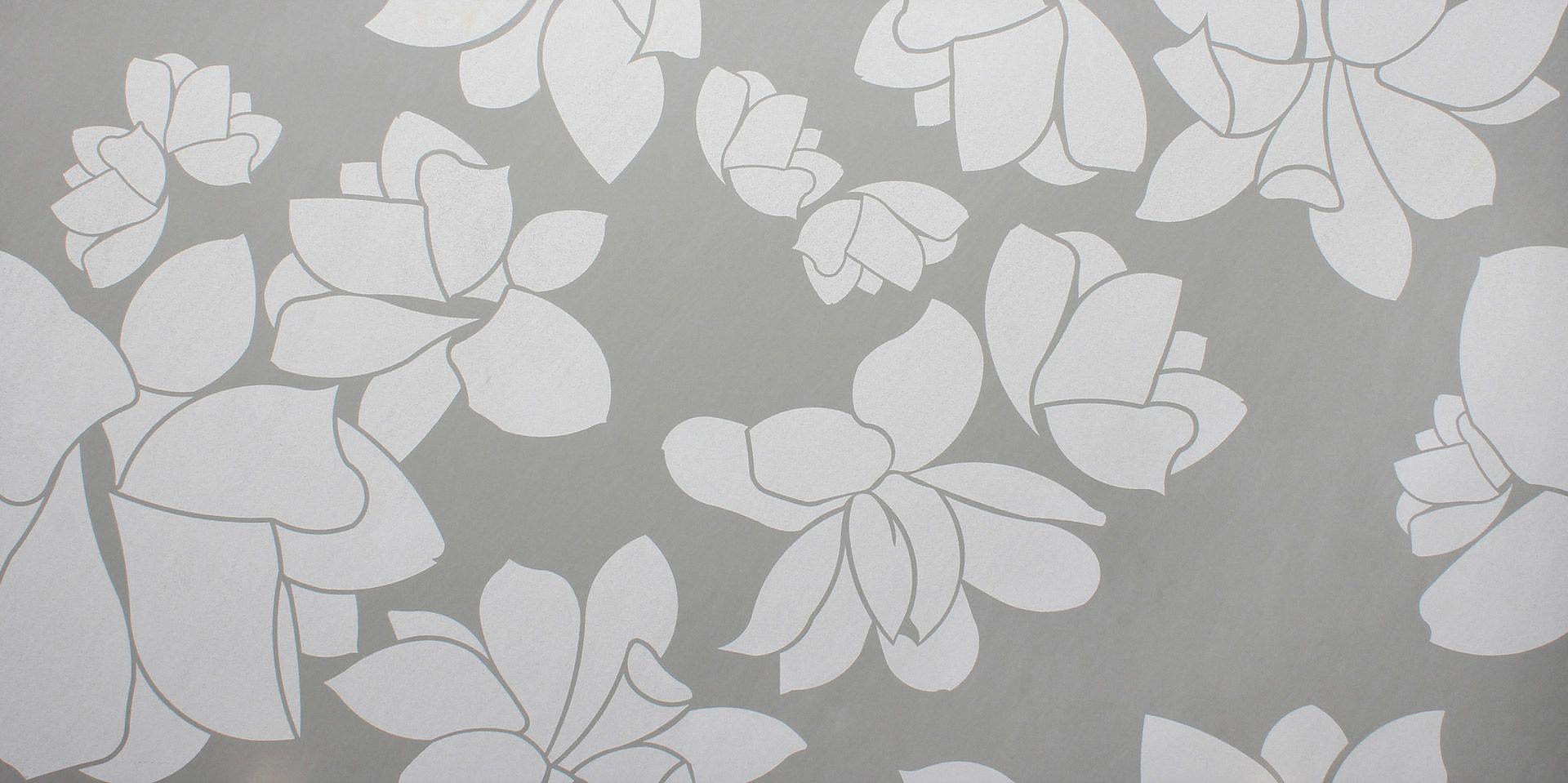 Magnolia Design Quartzite Silver Polished