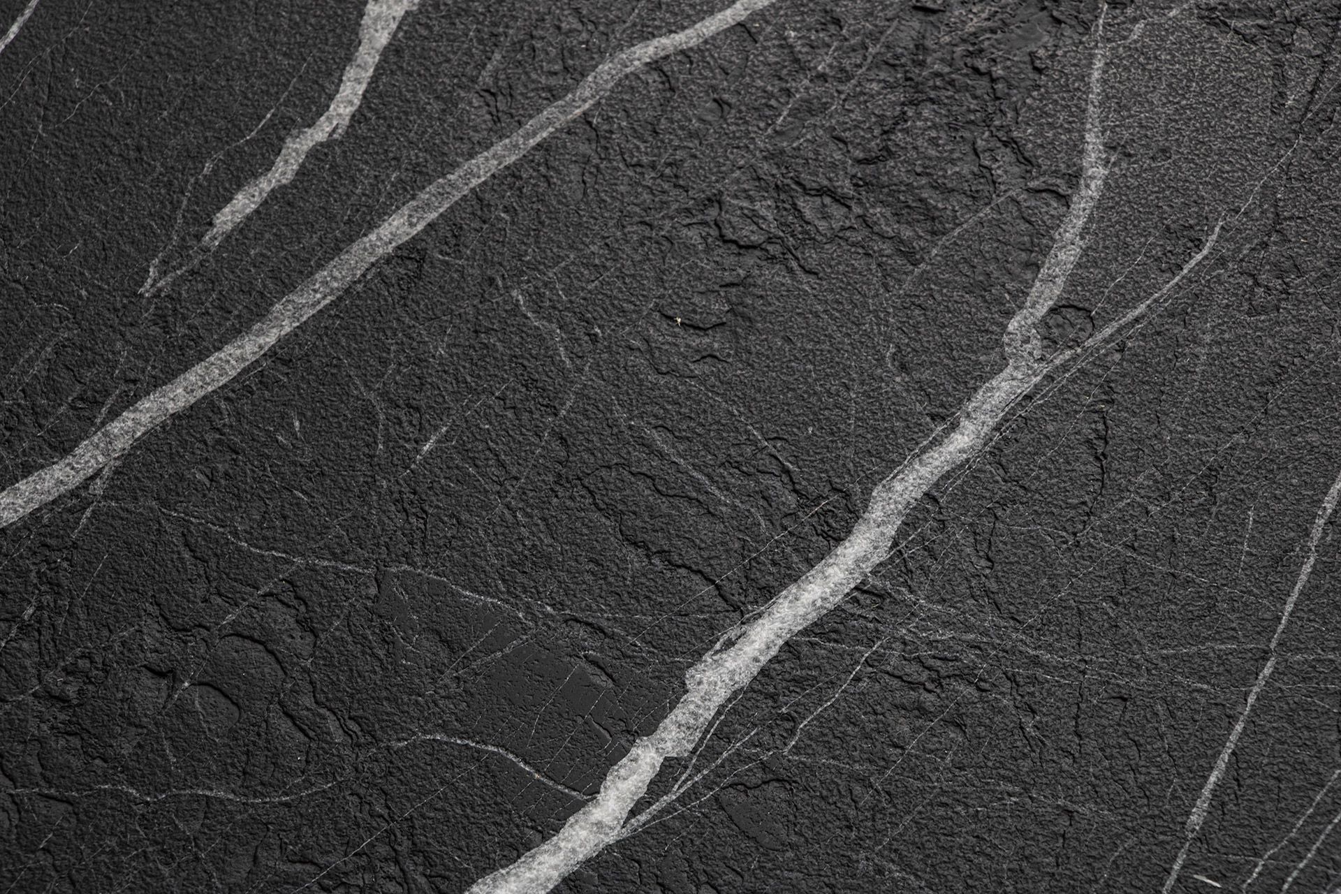 Noirblanc Rivenplus Finish