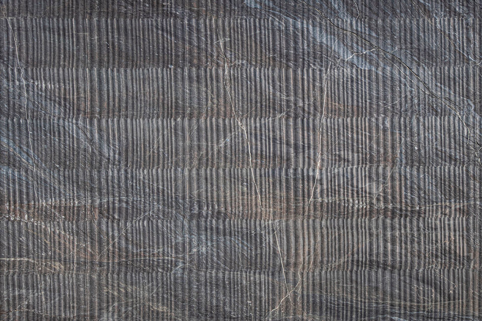 Quarzite Madeirus Swing Finish