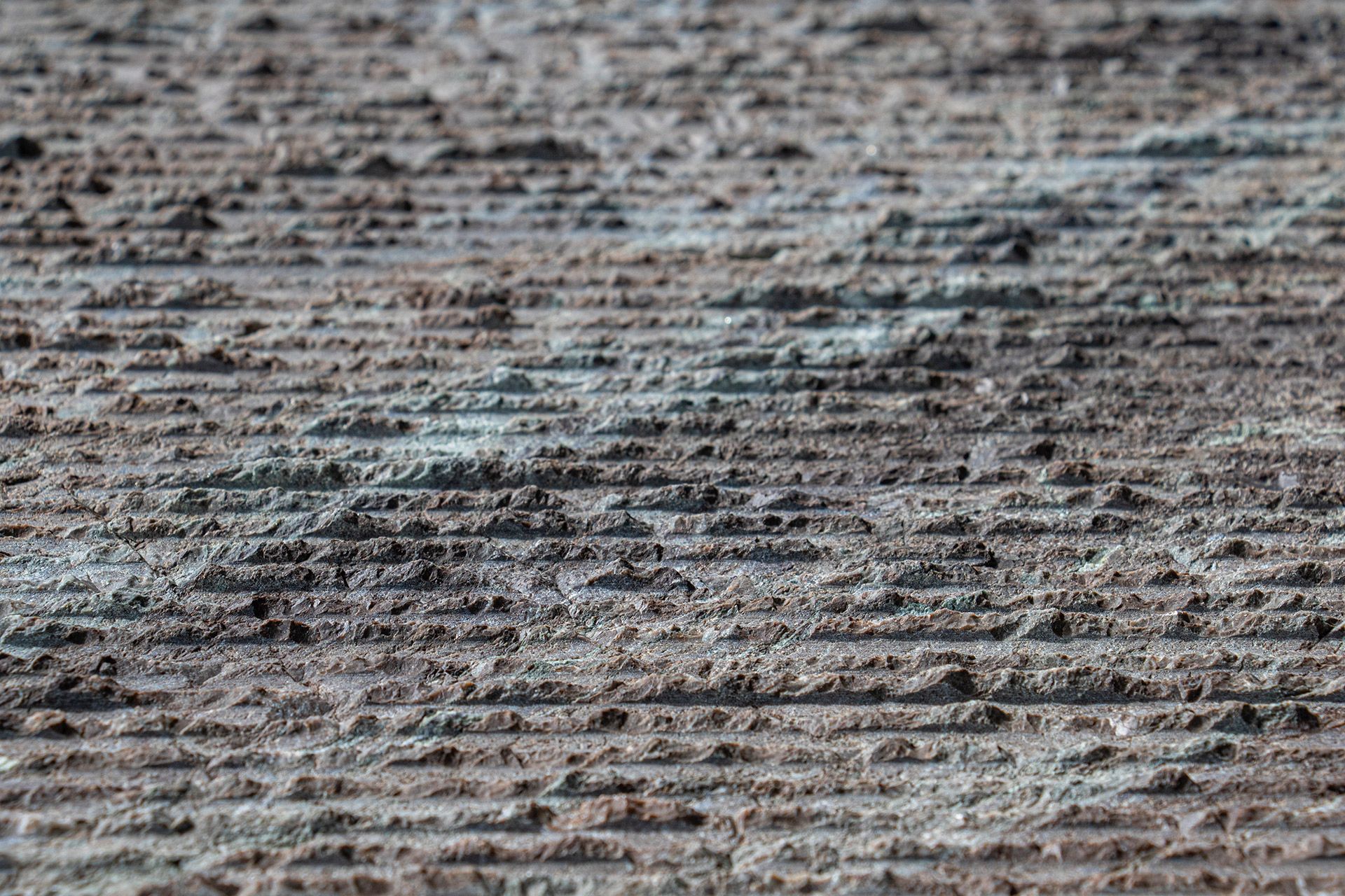 Quarzite Rainforest Petra Finish