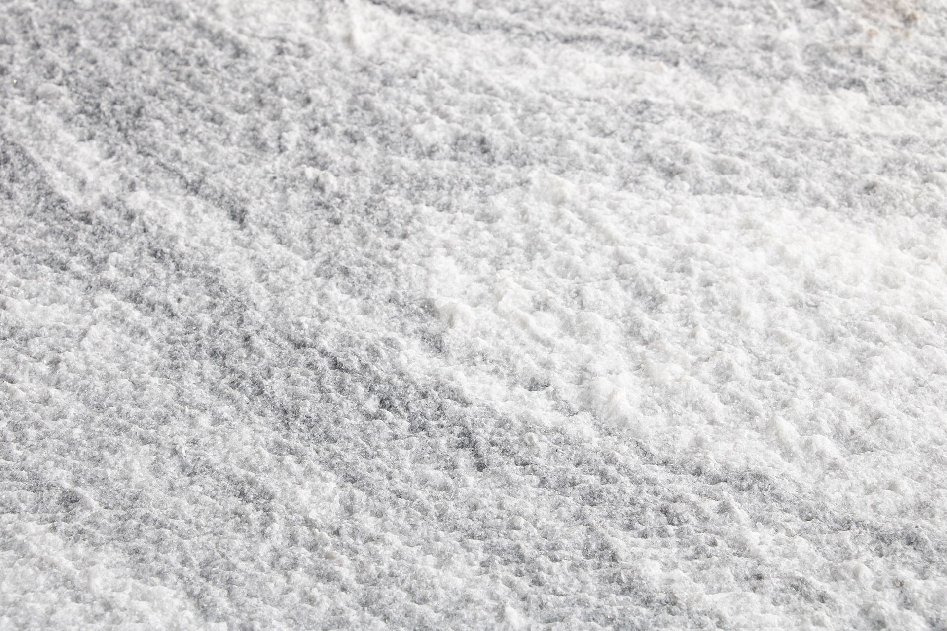 White Super Hard Rock Finish