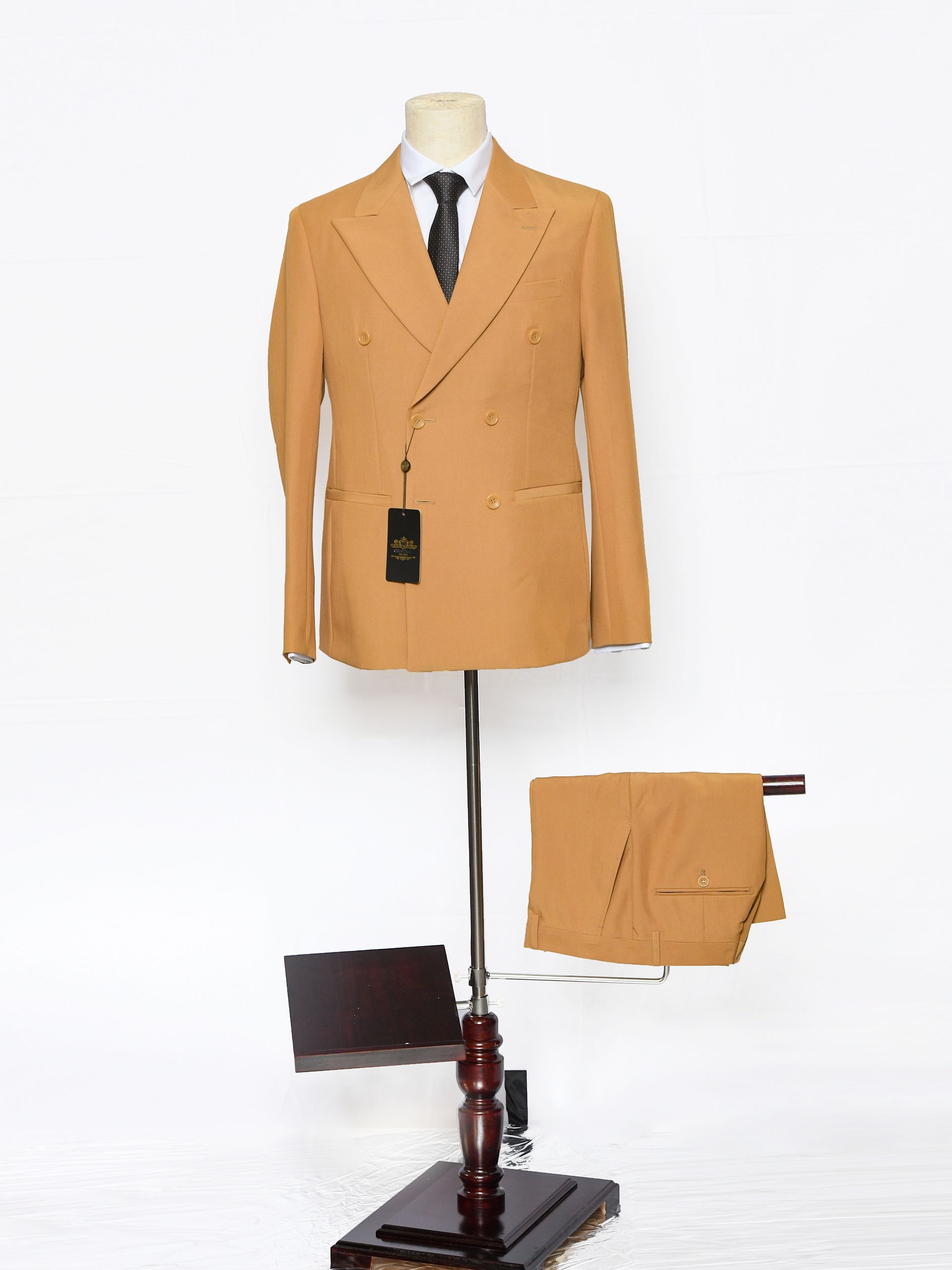 Orange Double Breasted Peaked Lapel Slim Fit Men Suits