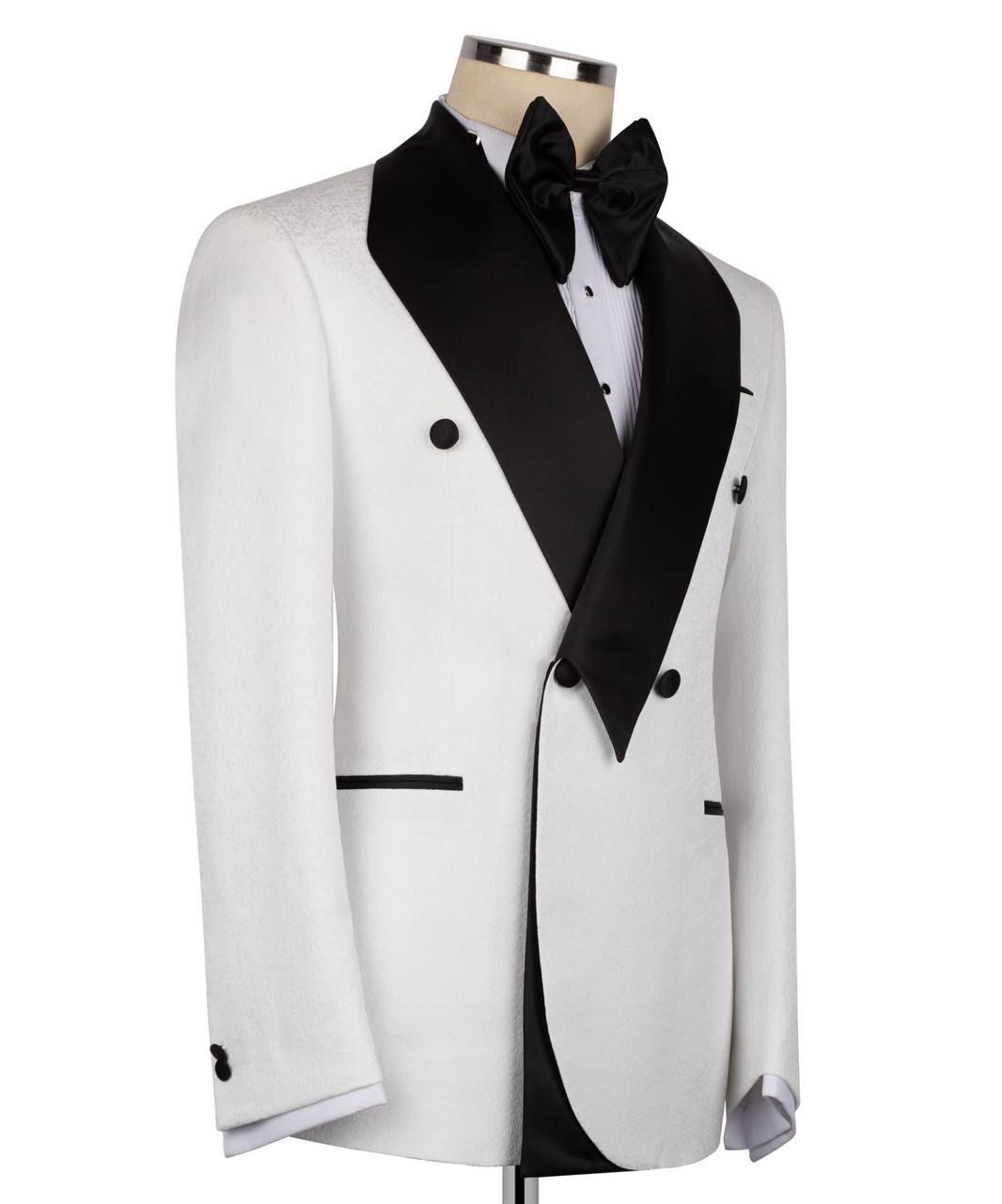 ORIGINAL MILANO – Ivory Prestige Double-Breasted Tuxedo