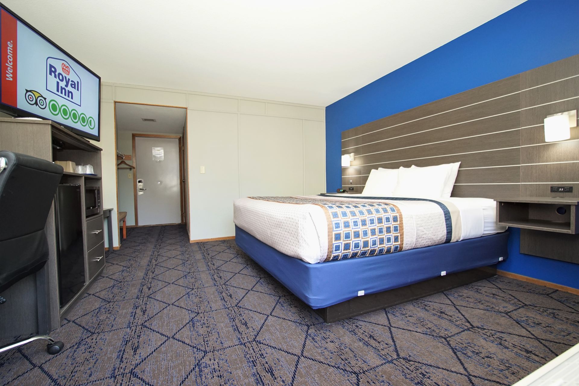 Deluxe 1 King Room